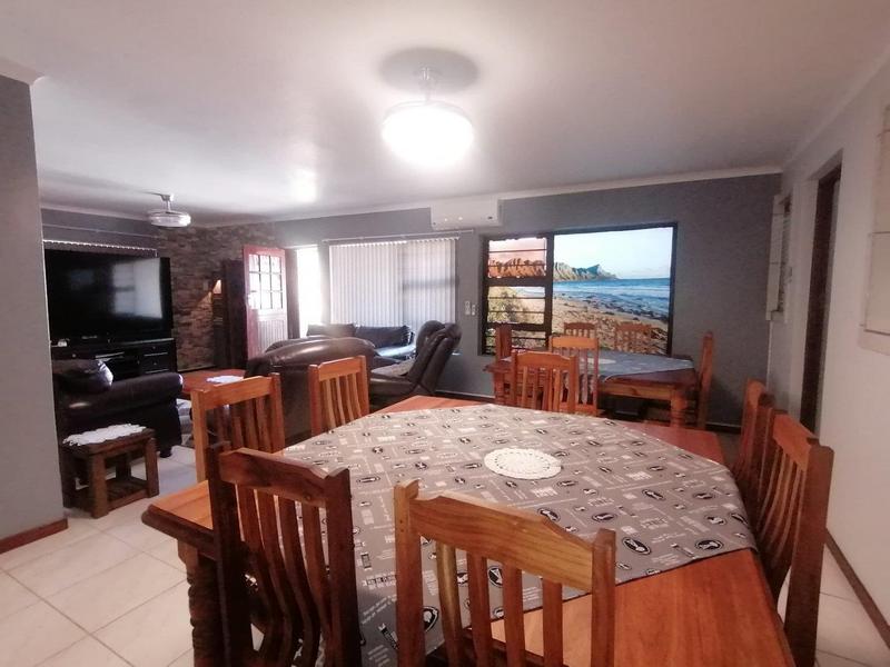 5 Bedroom Property for Sale in Fraaiuitsig Western Cape